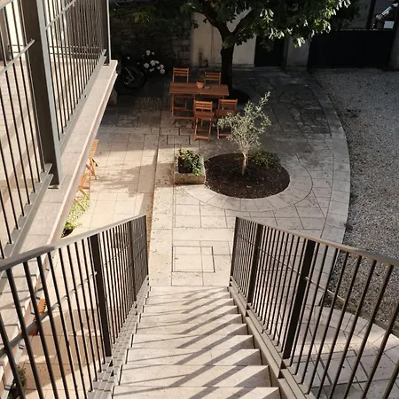 Blue Fox Bed & Breakfast 3*
